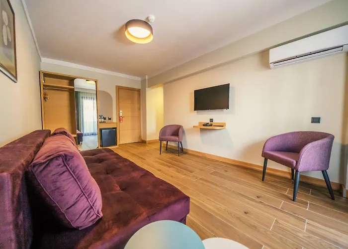 Random By Lookbookholiday Hotel