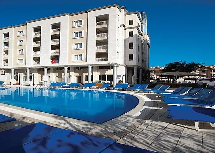 Random By Lookbookholiday Marmaris