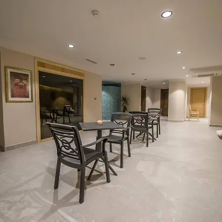 Random By Lookbookholiday 3*