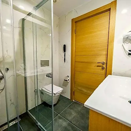 Hotel Random By Lookbookholiday Marmaris