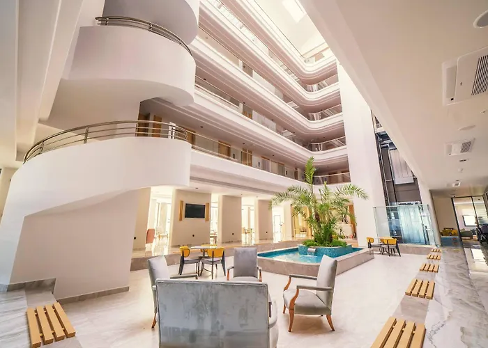 Random By Lookbookholiday Szálloda 3*