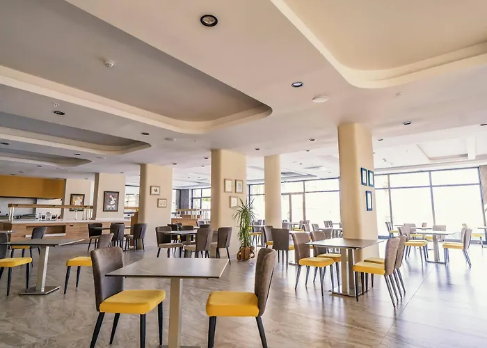 Random By Lookbookholiday Hotel 3*