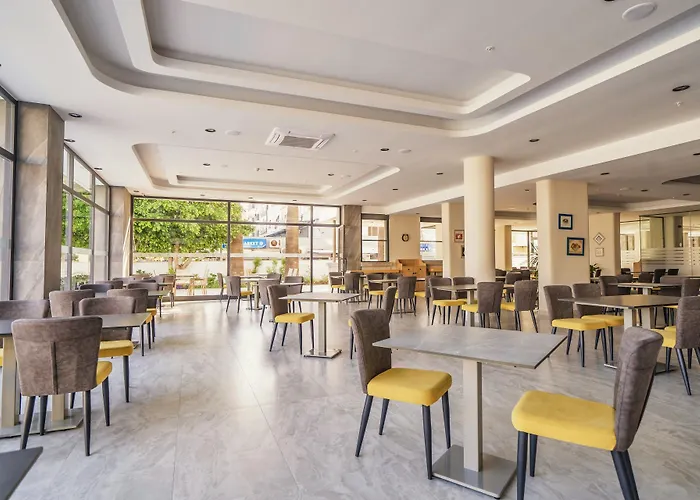 Random By Lookbookholiday Szálloda