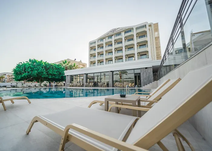 Hotel Random By Lookbookholiday Marmaris