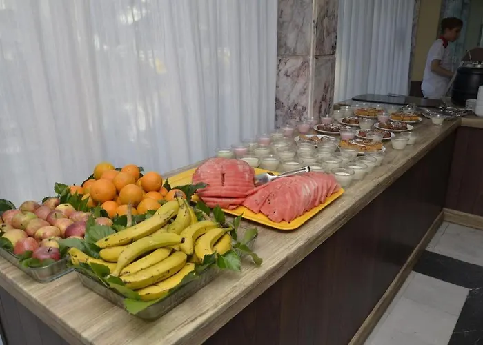 Random By Lookbookholiday