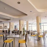 Random By Lookbookholiday Otel 3*