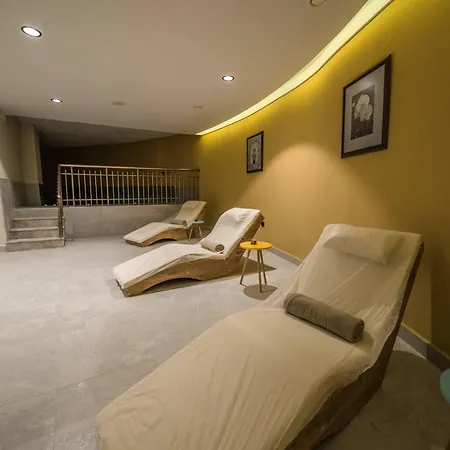 Hotel Random By Lookbookholiday Marmaris