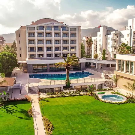 Random By Lookbookholiday 3*