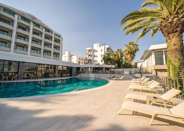 Hotel Random By Lookbookholiday Marmaris